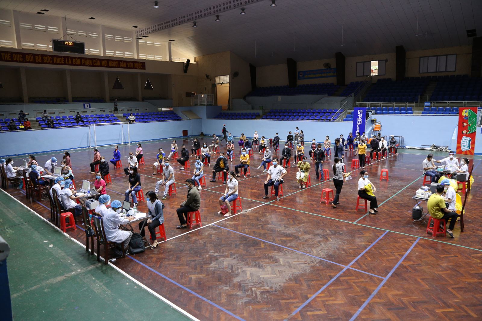 Triển khai tiêm 6.000 liều vắc xin phòng, chống COVID-19